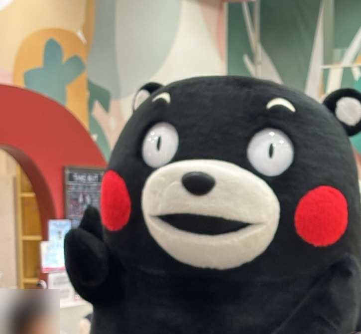 くまモンスクエアのステージに登場したくまモン